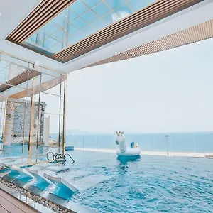 Hotel La Vague Nha Trang